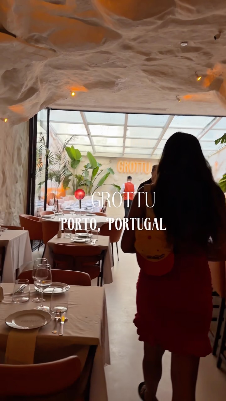 Grottu Porto's Unique Coastal Charm