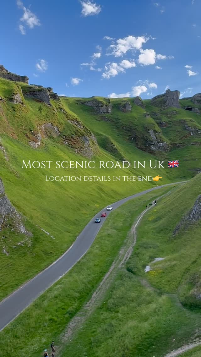 Winnats Pass Offers Breathtaking Scenic Views