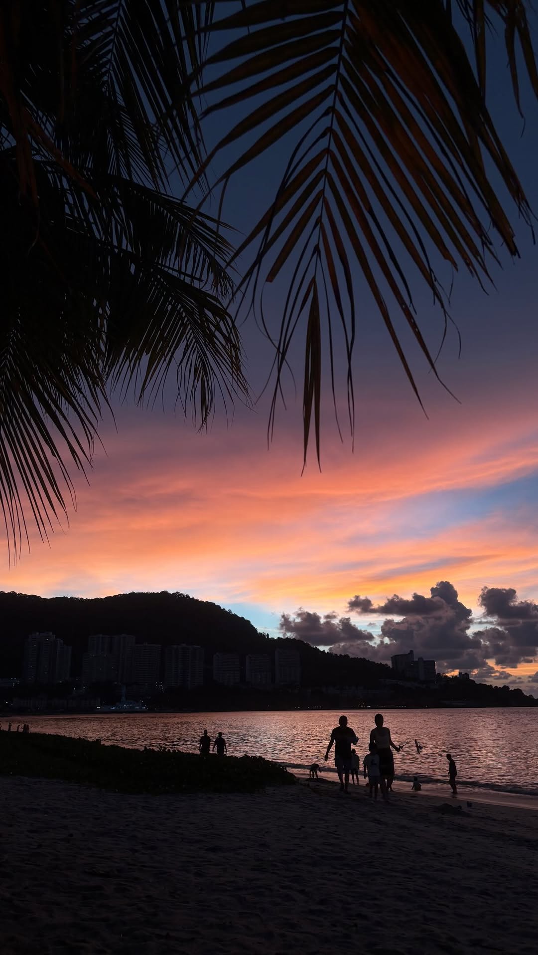 Penang Weekend Market, Cafes, and Sunset Views