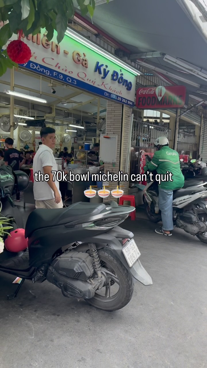 Ho Chi Minh City's Michelin-Recognized Chicken Pho Eatery