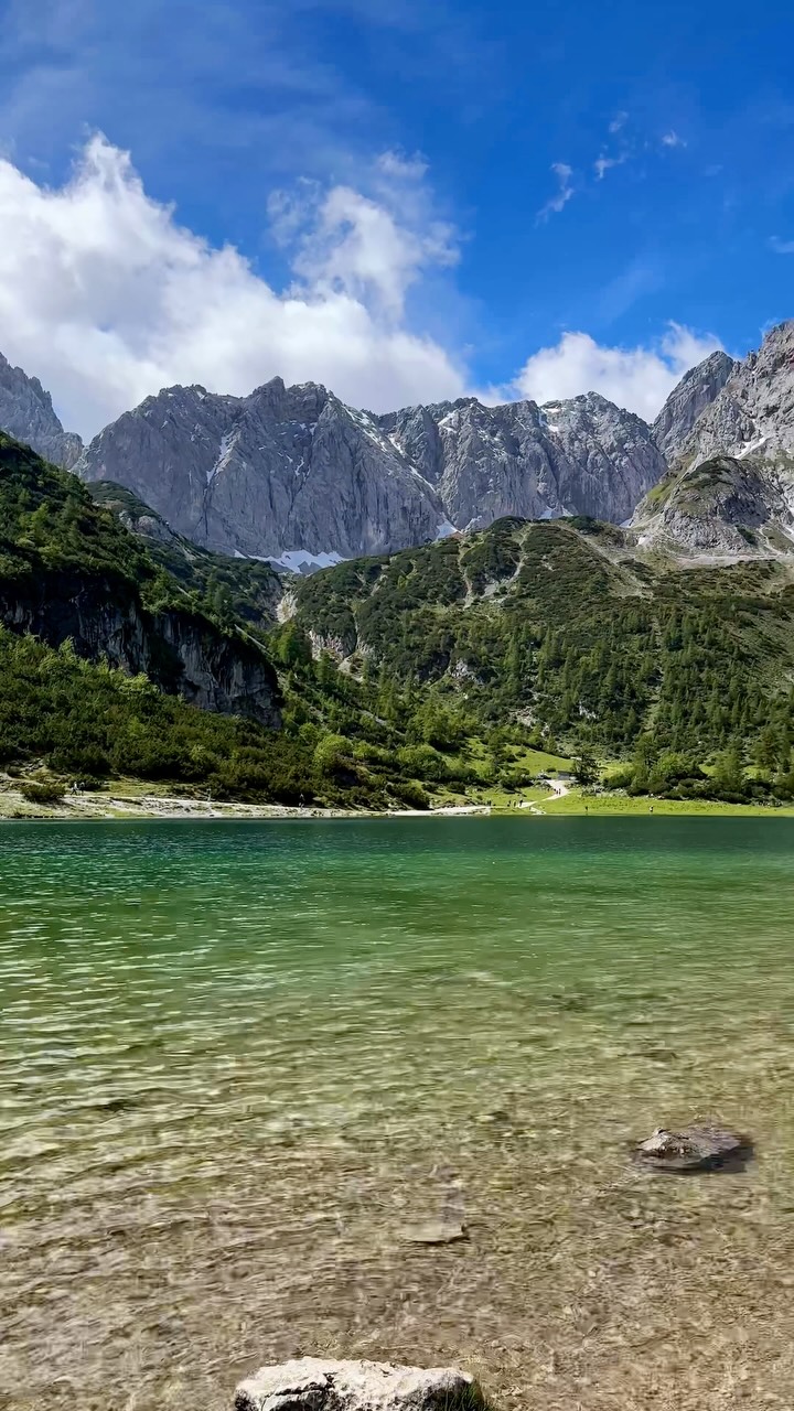 Ehrwald: Austria's Lake and Mountain Scenery
