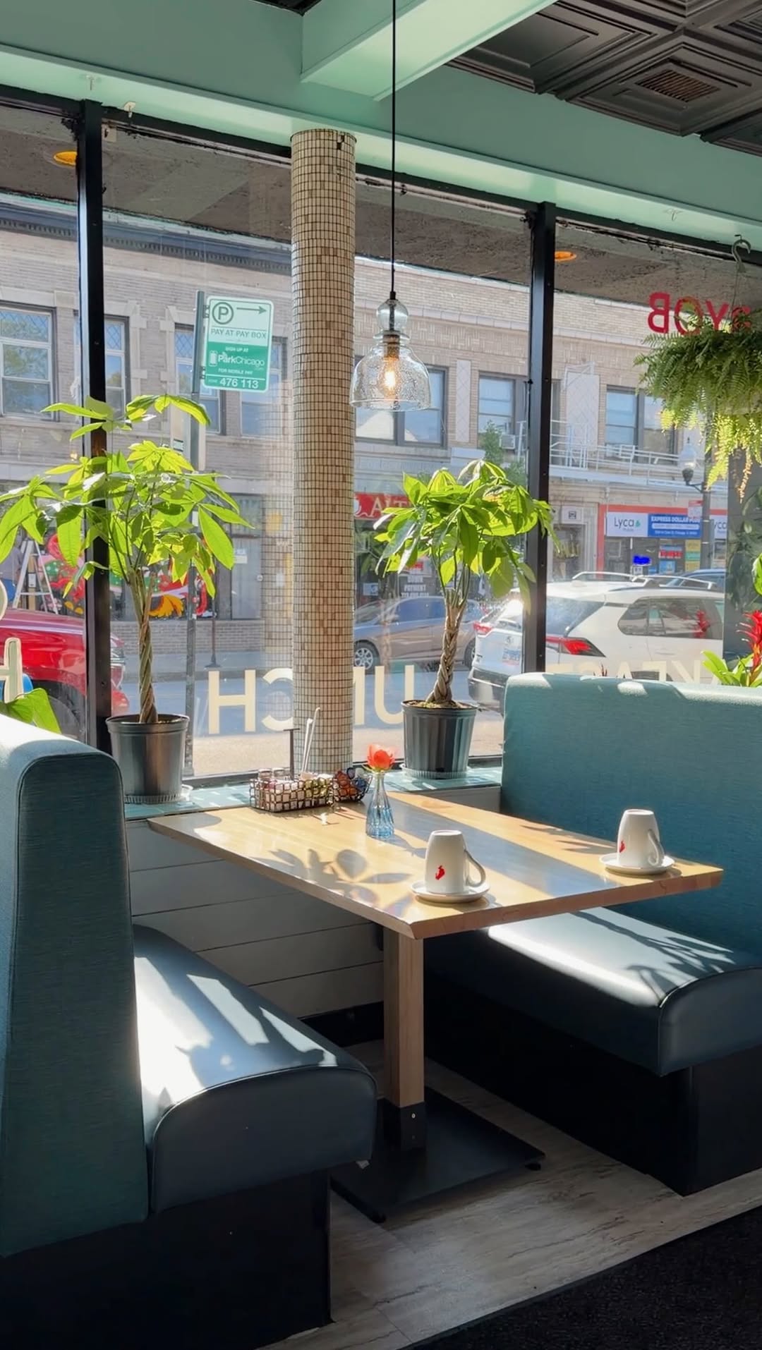 Honeybear Cafe For Weekend Brunch