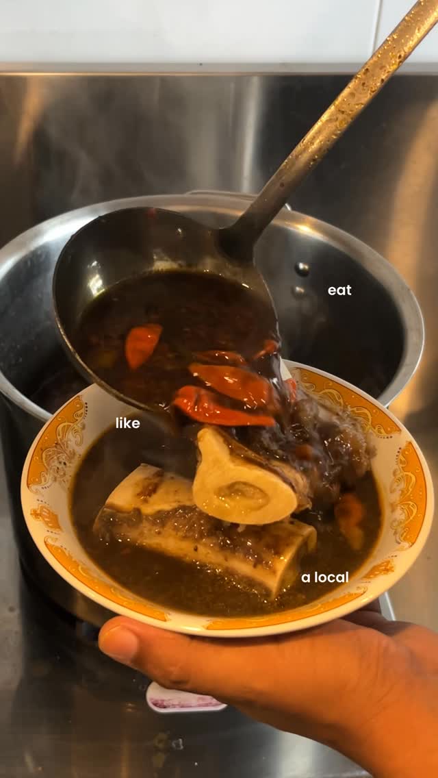 Ayam Kampung & Rawon Bu Ros Serves Delicious Dishes