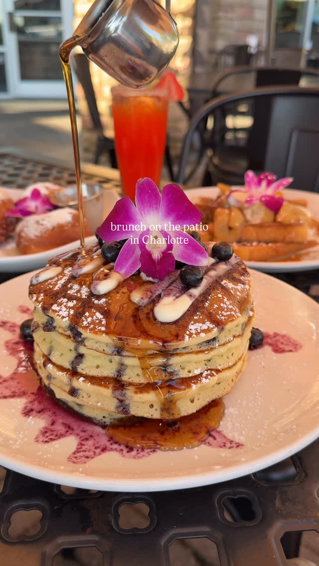 Charlotte Patio Brunch Spots With Fresh Beignets