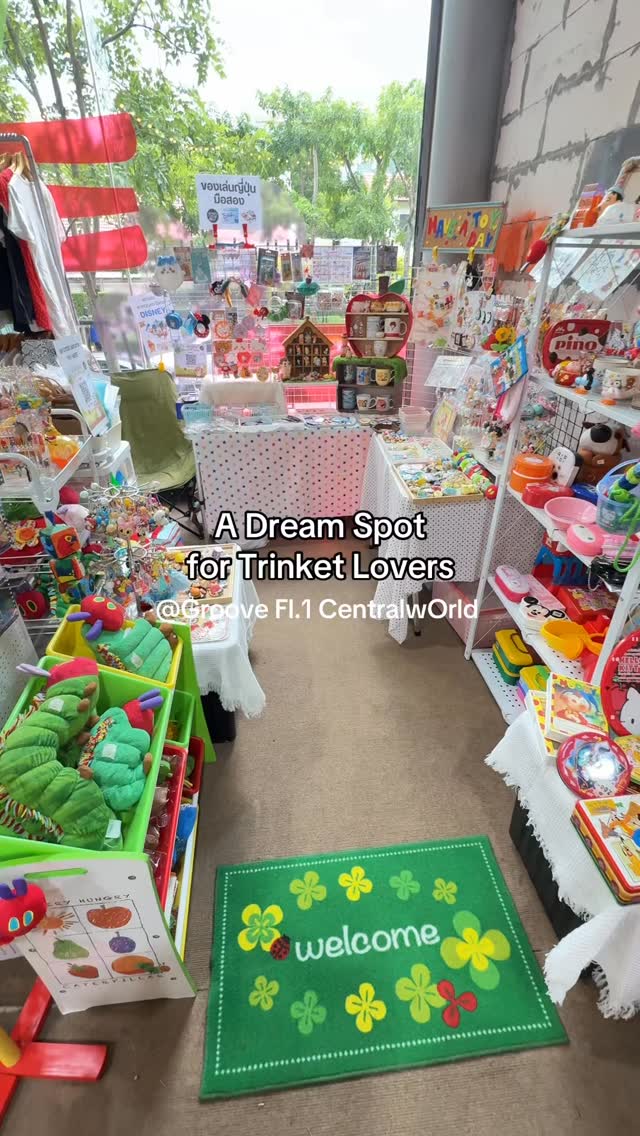 Japanese Second-Hand Toys at CentralWorld