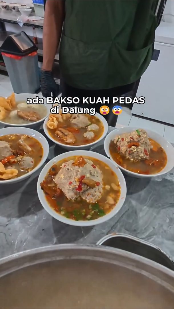 Spicy Soup Bakso at Bakso Solo Raden