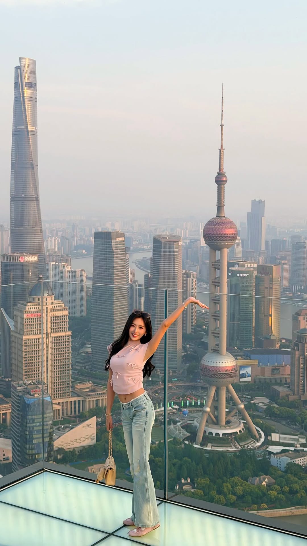 Shanghai Observation Deck Offers Sunset Views