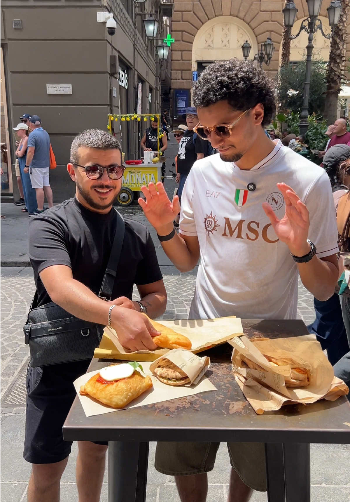 2 Bars in Napoli