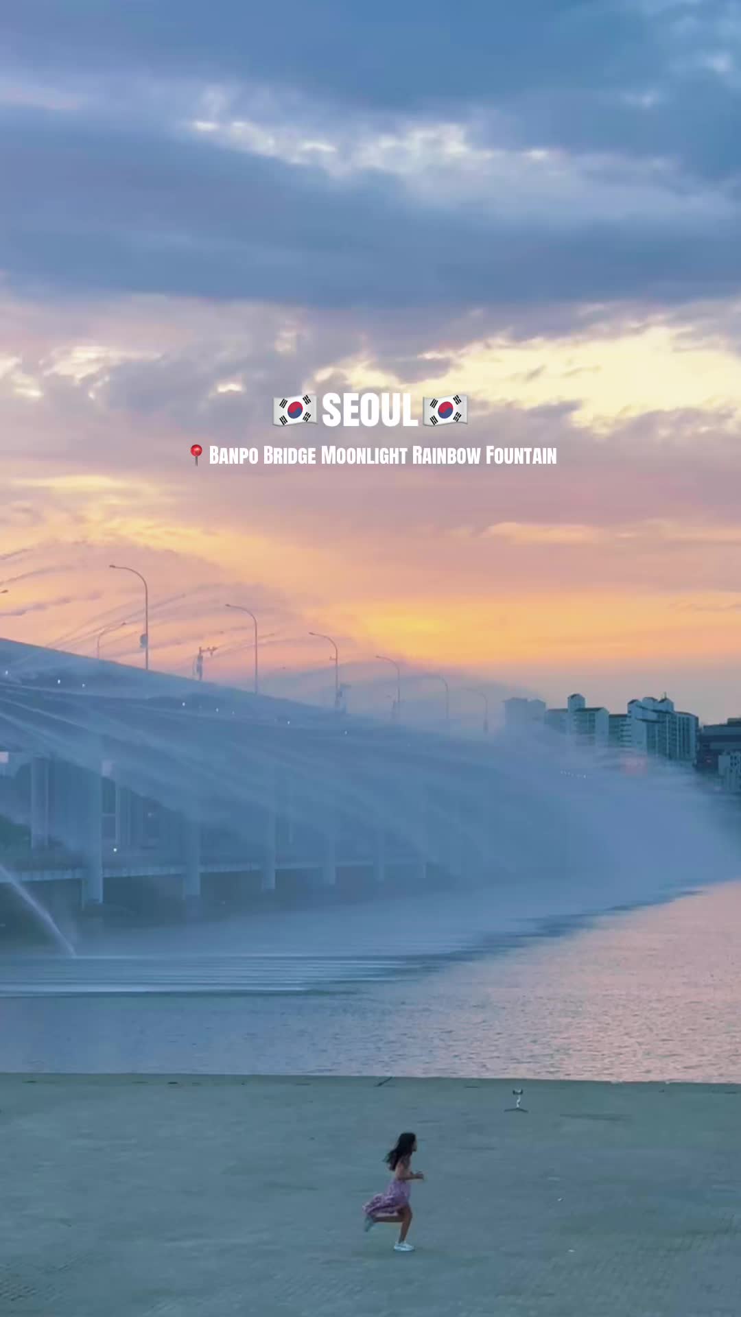 Hangang River Parks and Rainbow Fountain
