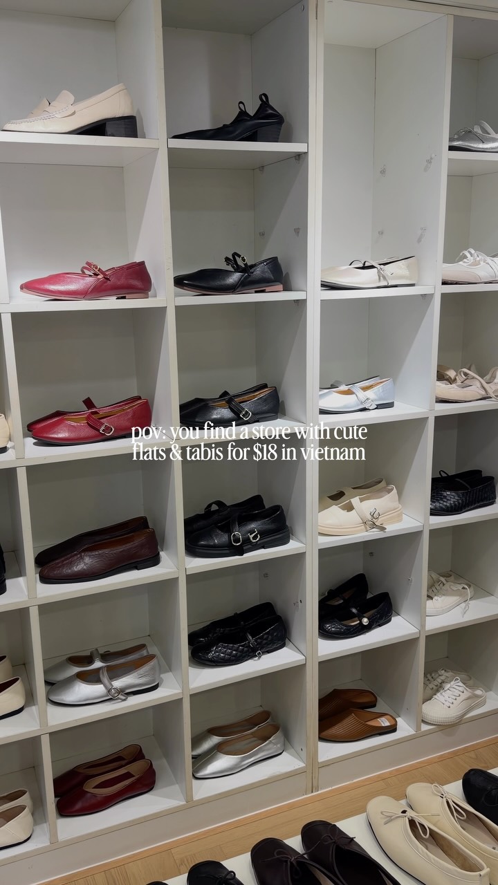 Shoe Store Offers Flats and Tabis