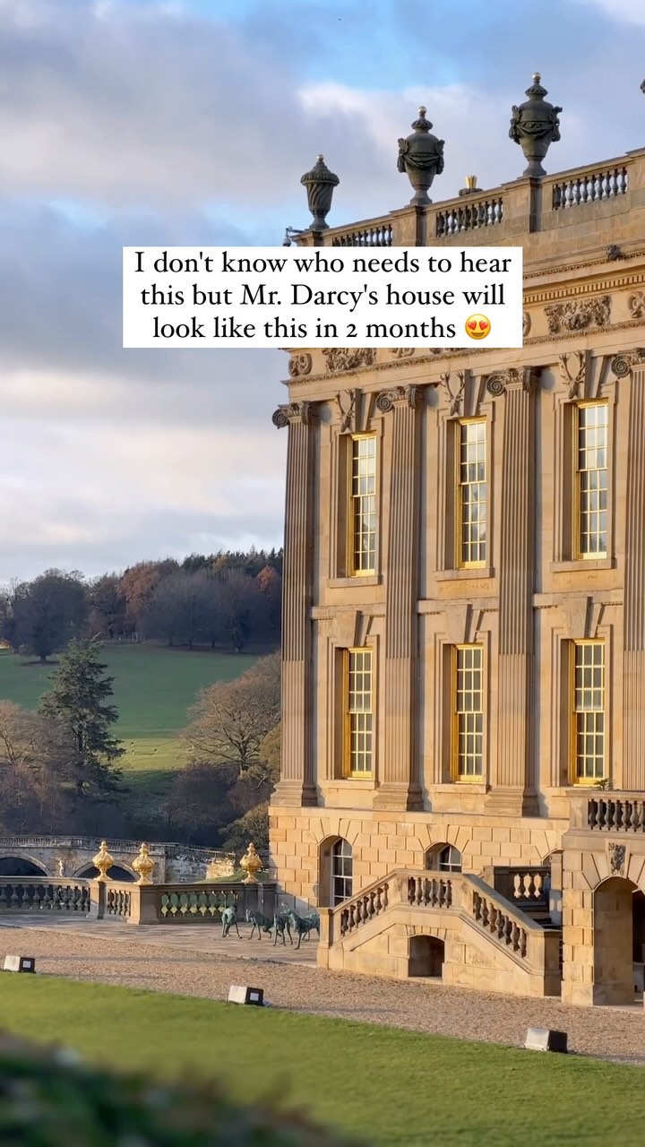 Chatsworth House Dazzles With Christmas Decorations