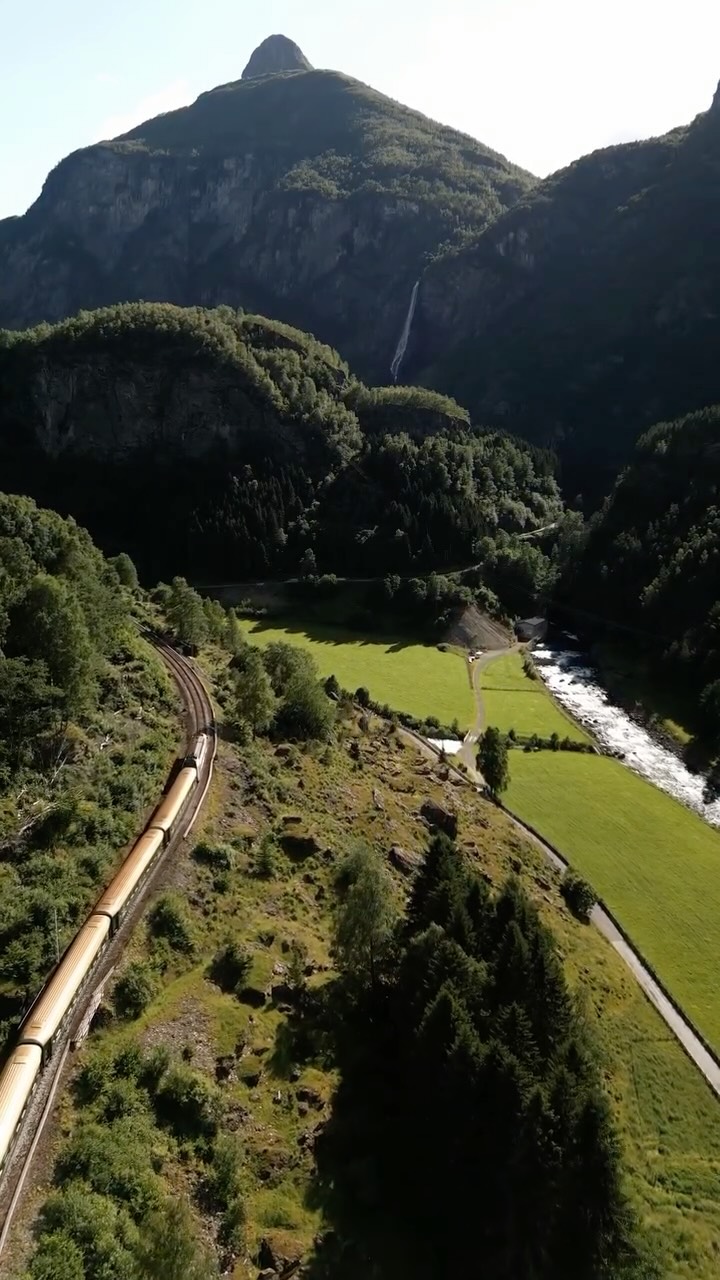 Epic Train Journey and Cycle Through Flam Valley