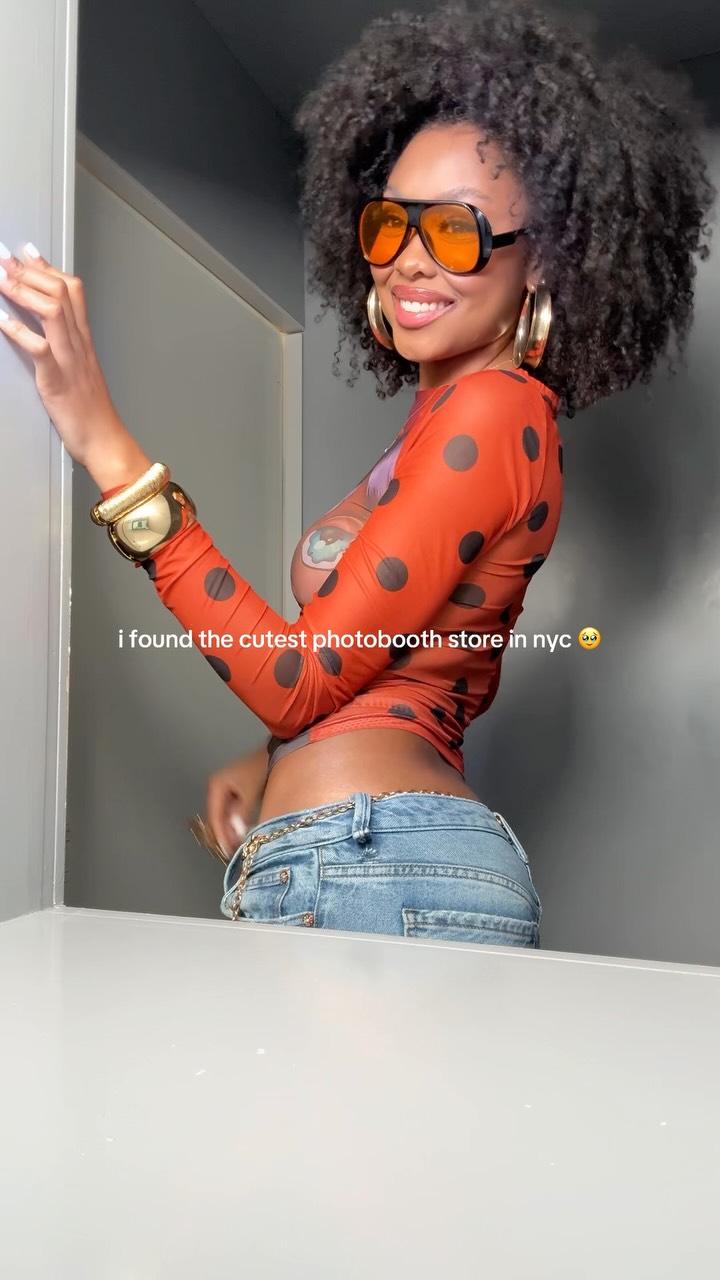 NYC's Novelty Photo Booth Experience