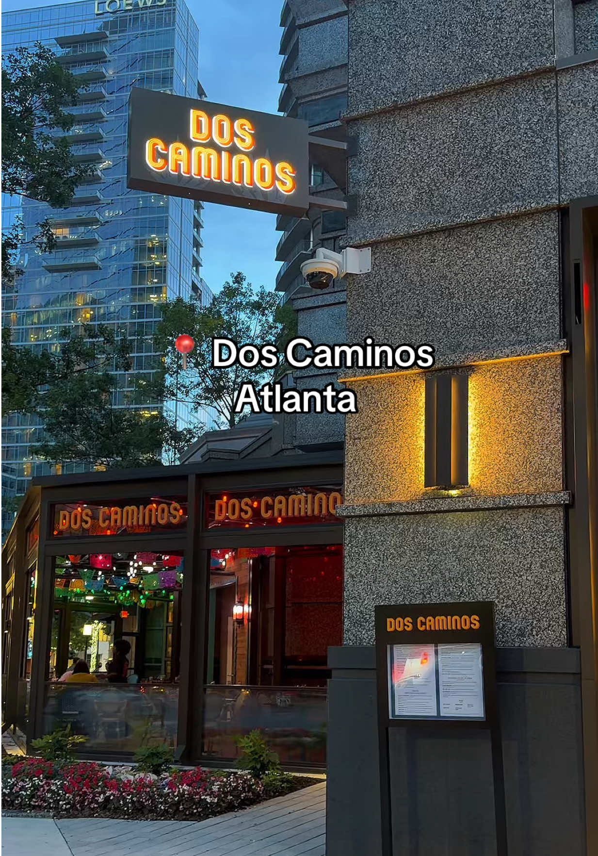 Dos Caminos: A Vibrant Mexican Restaurant Experience