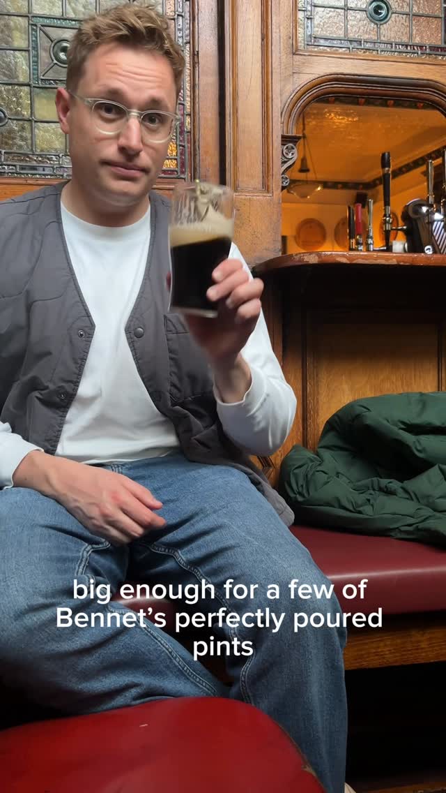 Bennetts Bar: Edinburgh's Quintessential Classic Pub