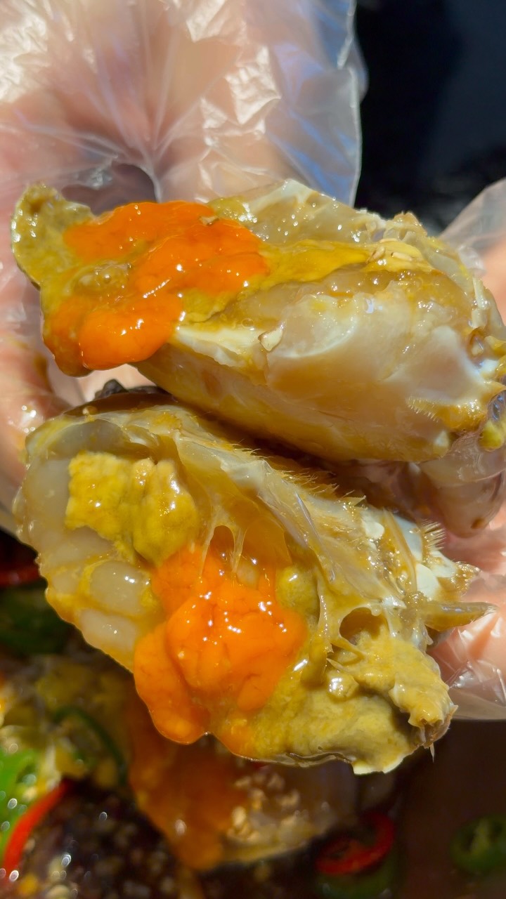 Busan Restaurant Offers Free Shrimp and Refillable Sides