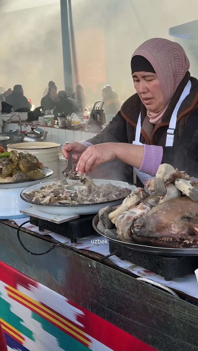 Chorsu Bazaar: A Vibrant Tashkent Food Experience