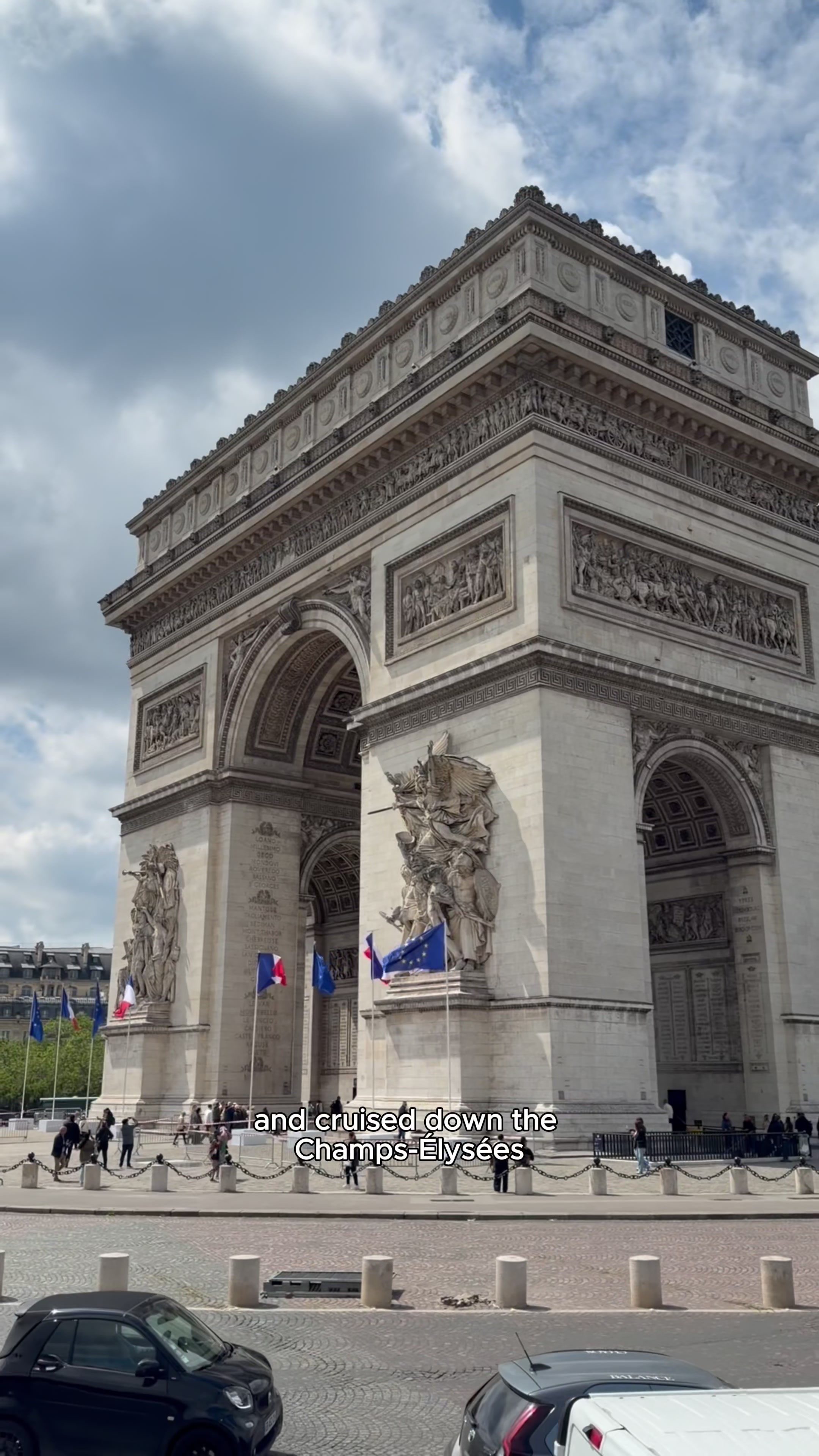 Parisian Landmarks and Iconic Cafés Explored