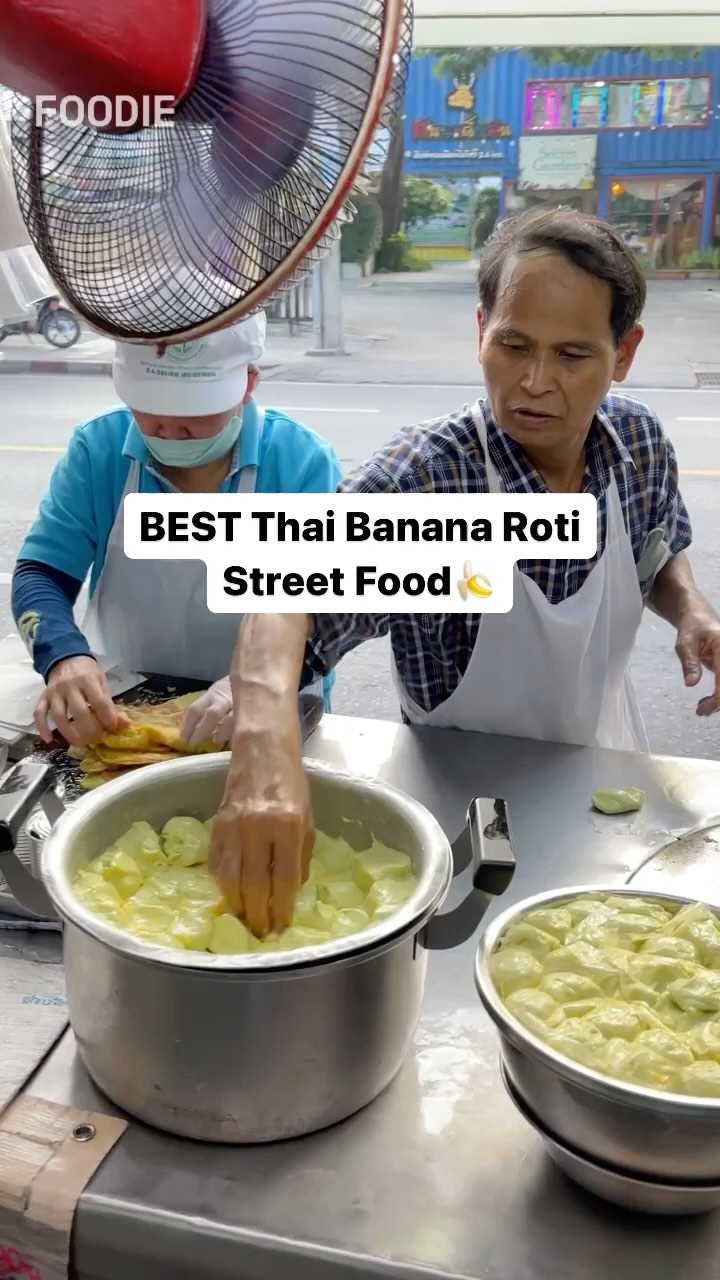 Fluffy Pandan Banana Roti