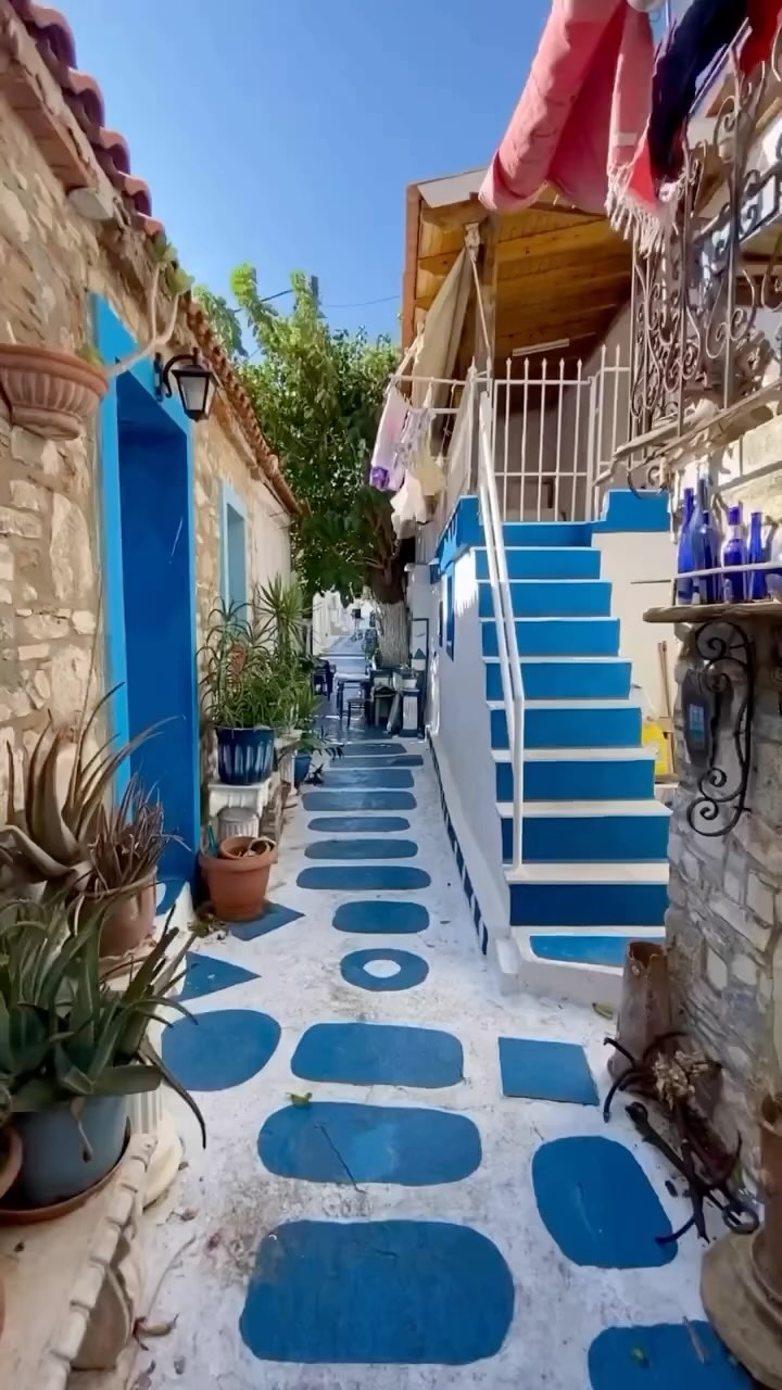 1 Places in Pythagoreio