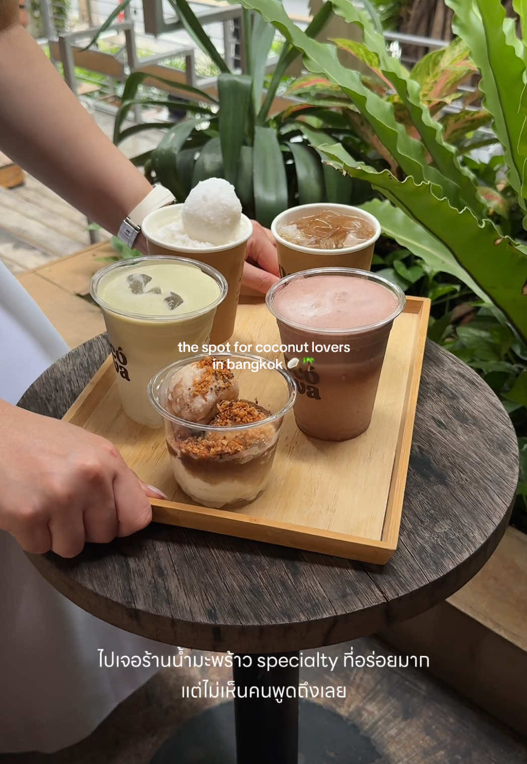 Coconut Water Shop Offers Natural Drinks and Desserts