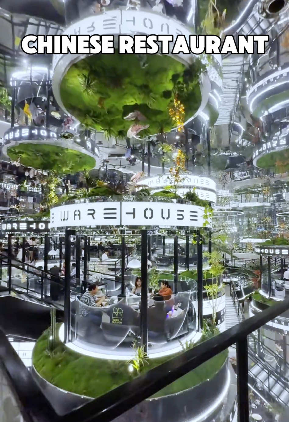 Futuristic Shanghai Restaurant With Sci-Fi Decor