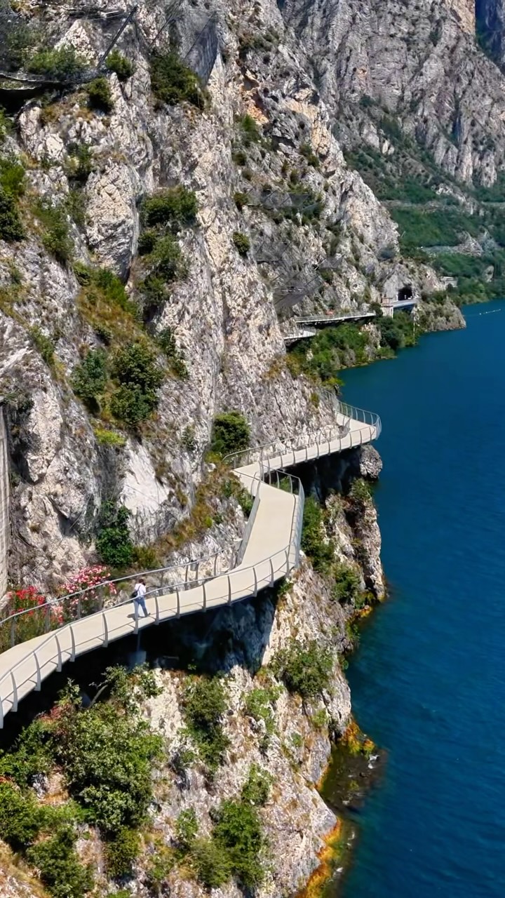 Lake Garda Cliffside Cycling Path Experiences