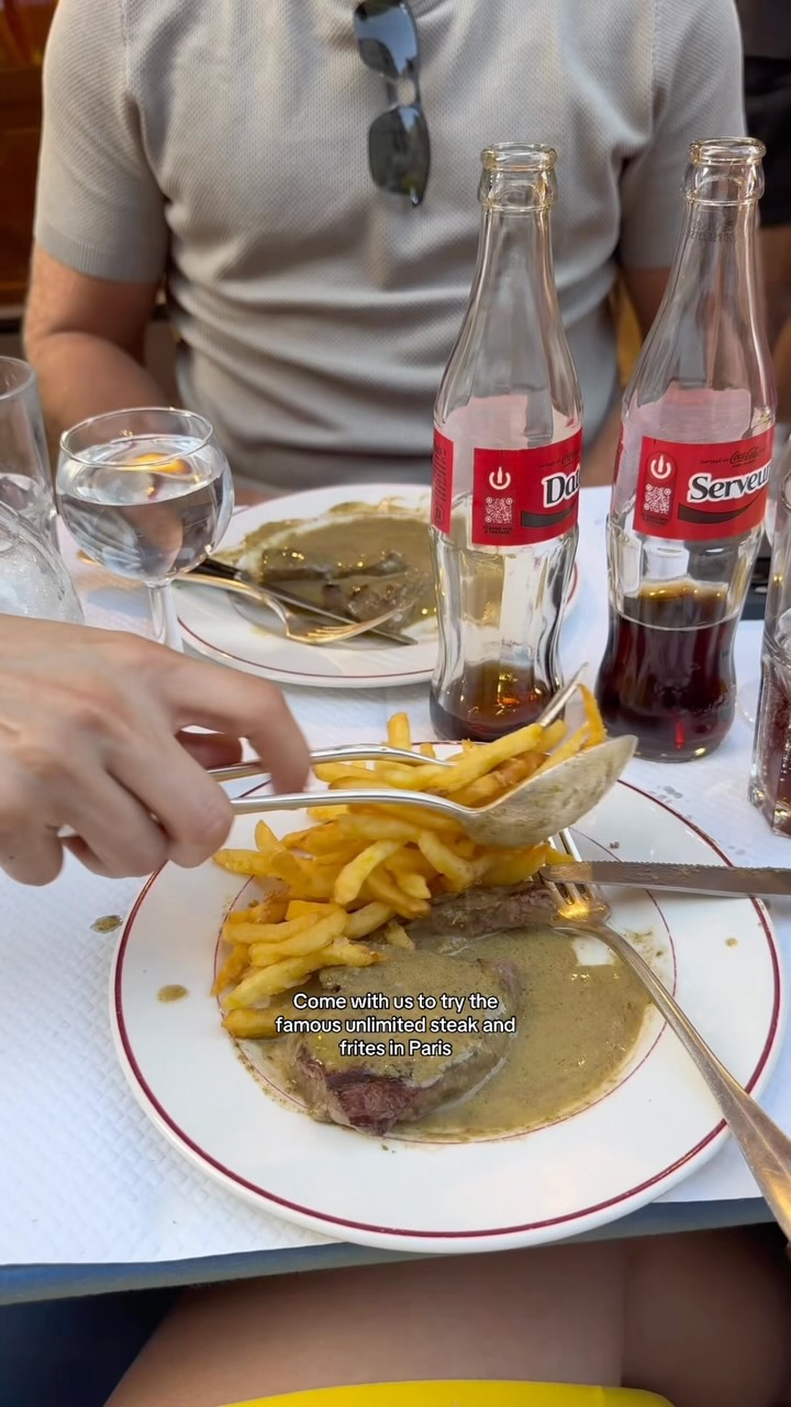 Parisian Restaurant Serves Unlimited Steak Frites