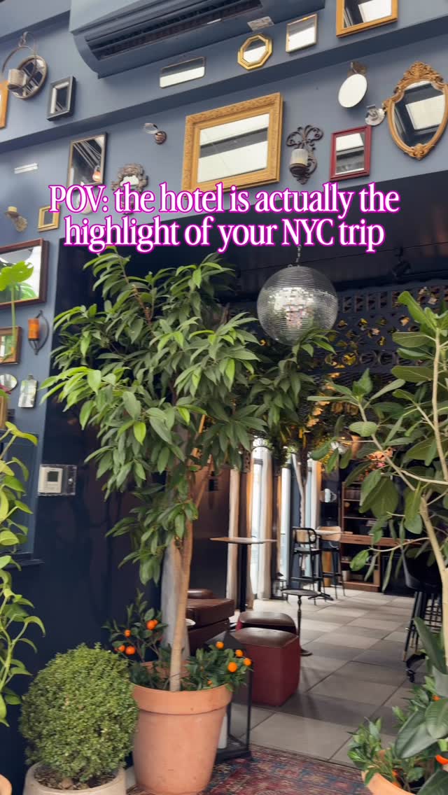 Chic Midtown Hotel With Elegant Rooftop Bar