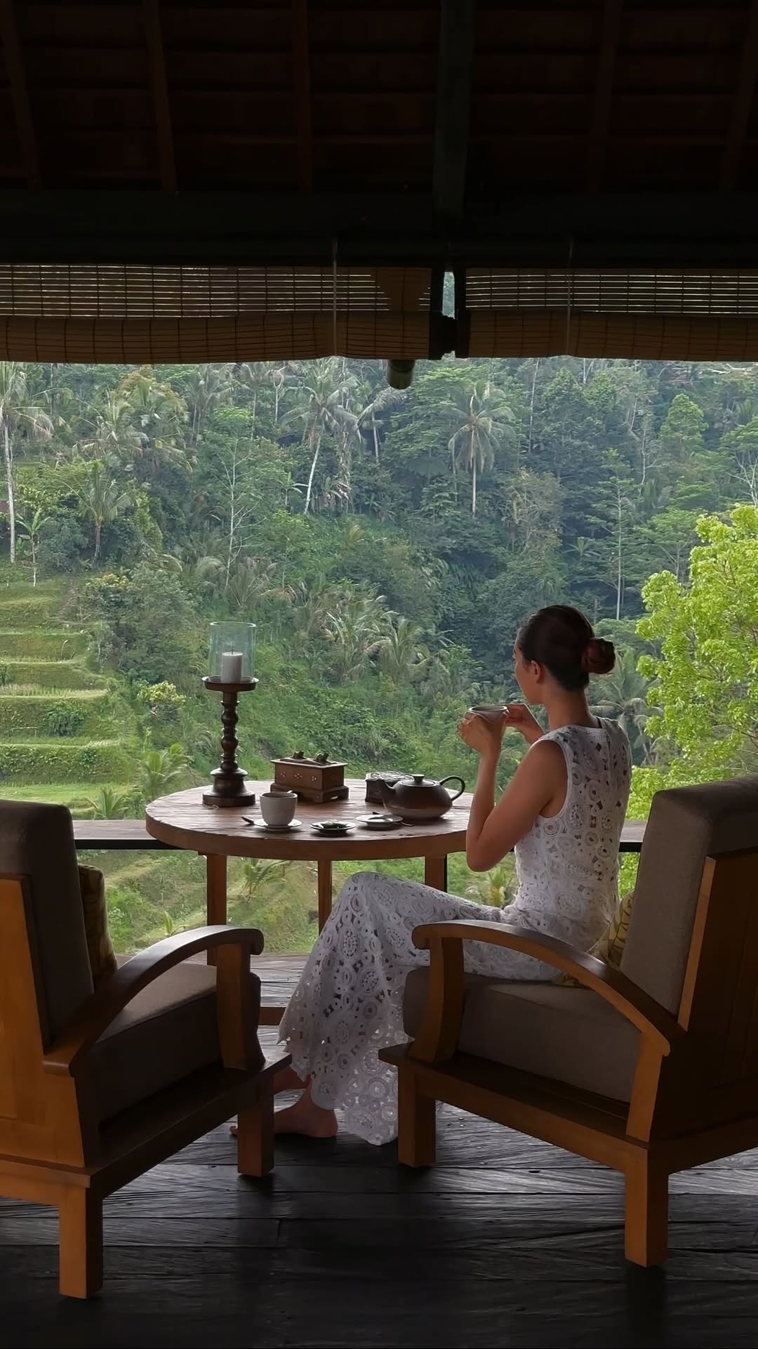 Luxurious Open-Air Resort Embraces Nature