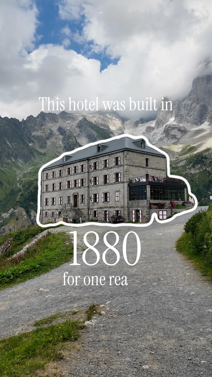 Refuge Du Montenvers: A Glacier-View Experience