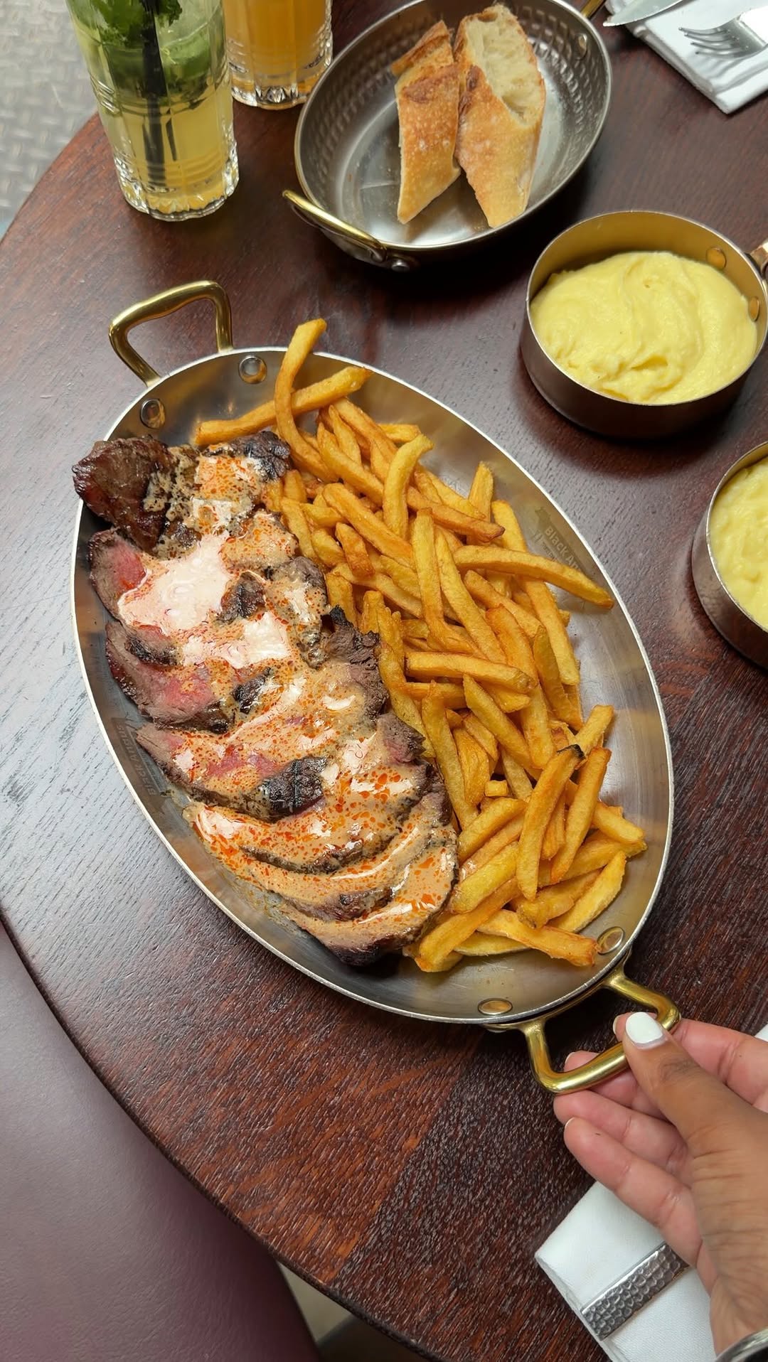 Parisian Steakhouse With Incredible Sauces