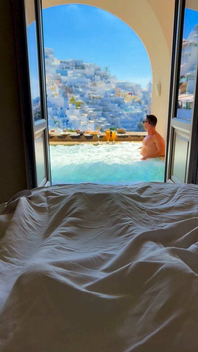 Villa Bordeaux Santorini's Island Retreat