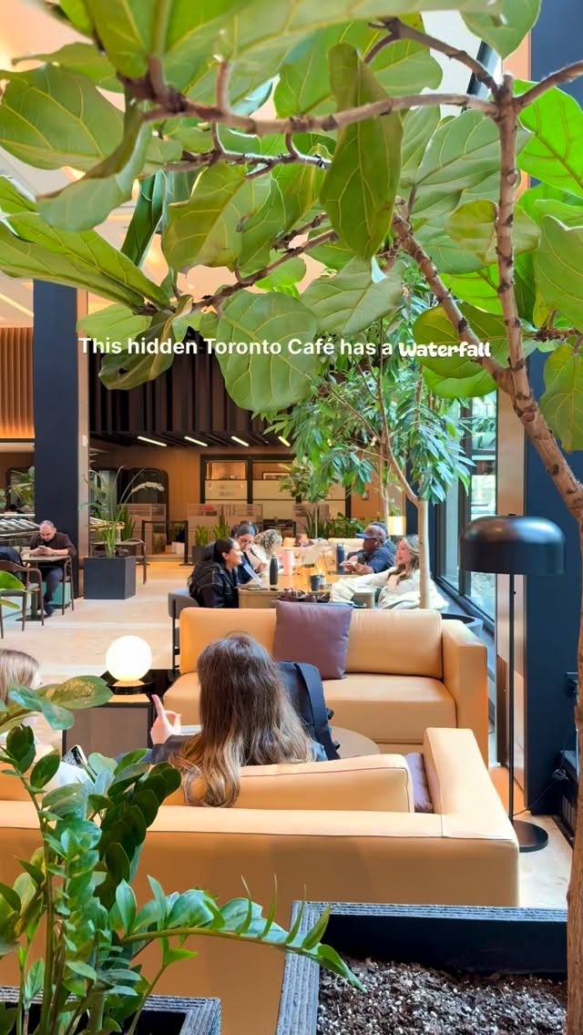 Downtown Toronto's Waterfall Cafe At Sheraton Centre