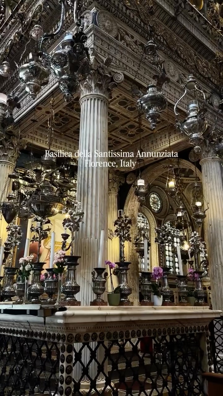 Florence's Free Basilica: SS. Annunziata