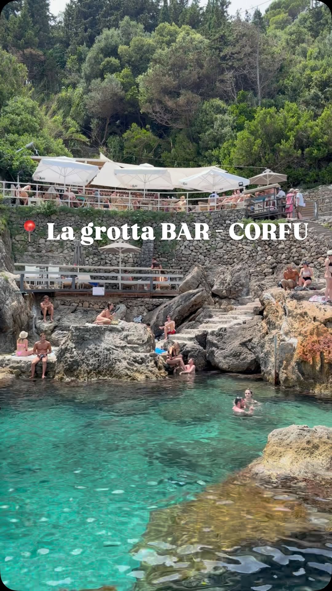La Grotta Bar's Unique Atmosphere