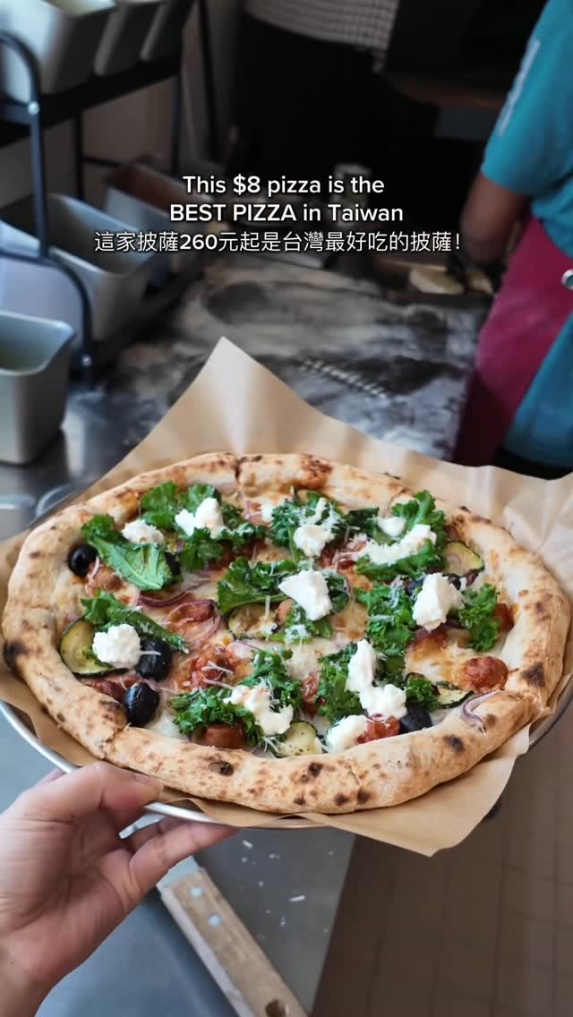 Eating Love Features Sourdough Pizza