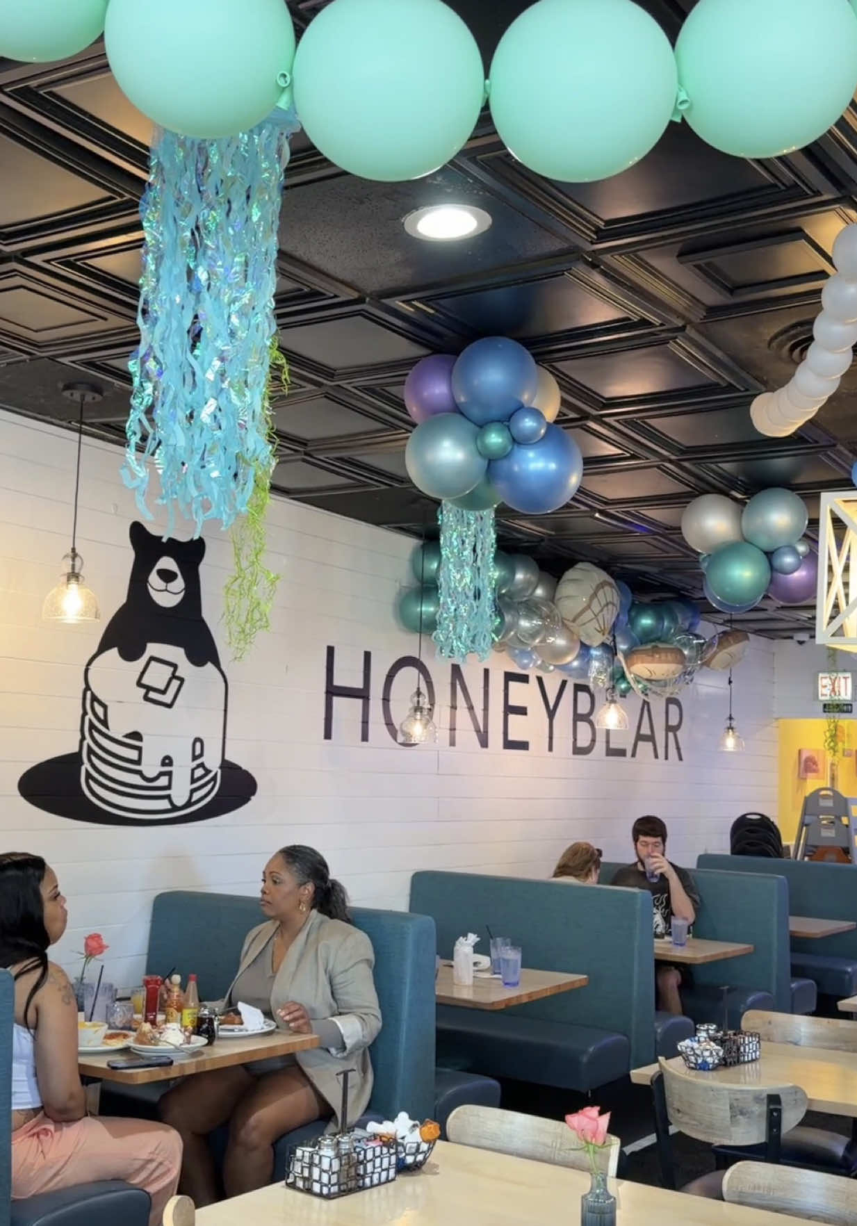 Chicago's Honeybear Cafe for Breakfast Goals