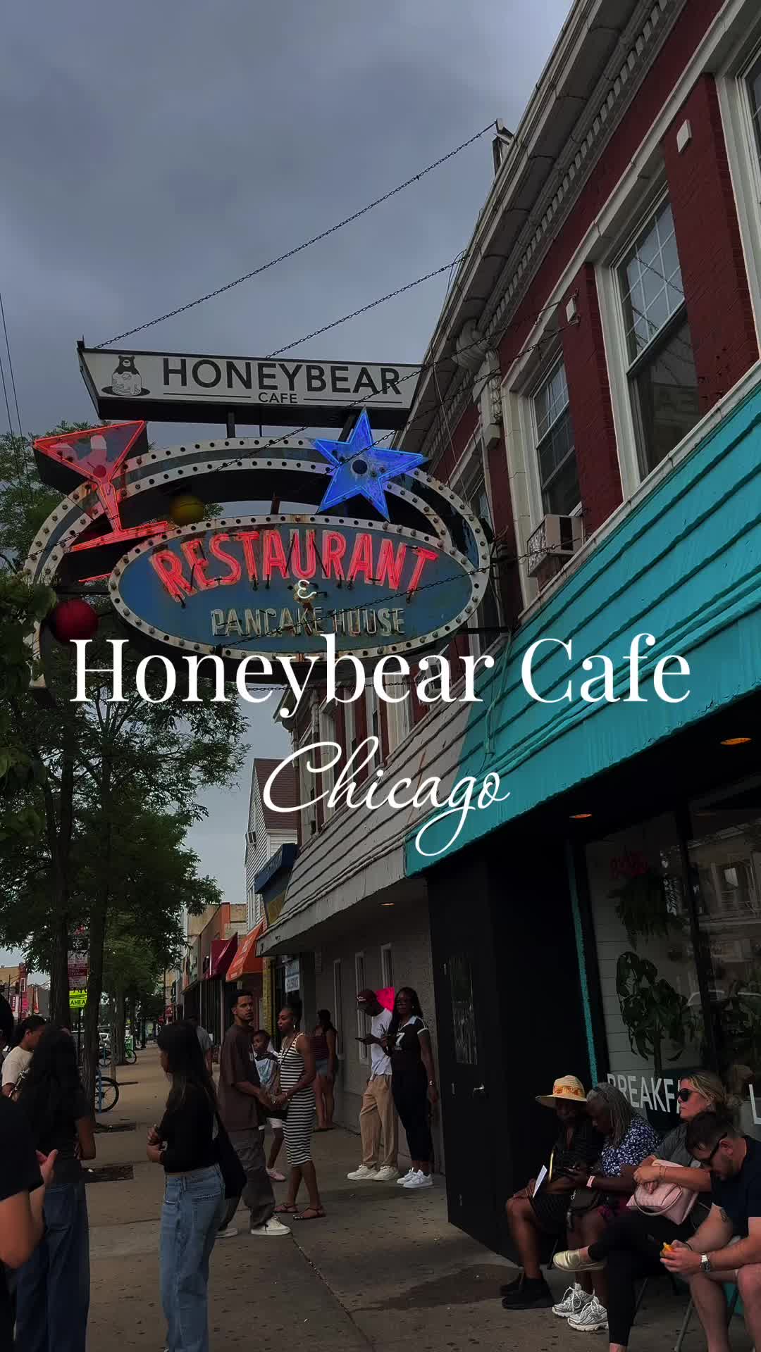 Chicago Brunch Spot: Honeybear Cafe