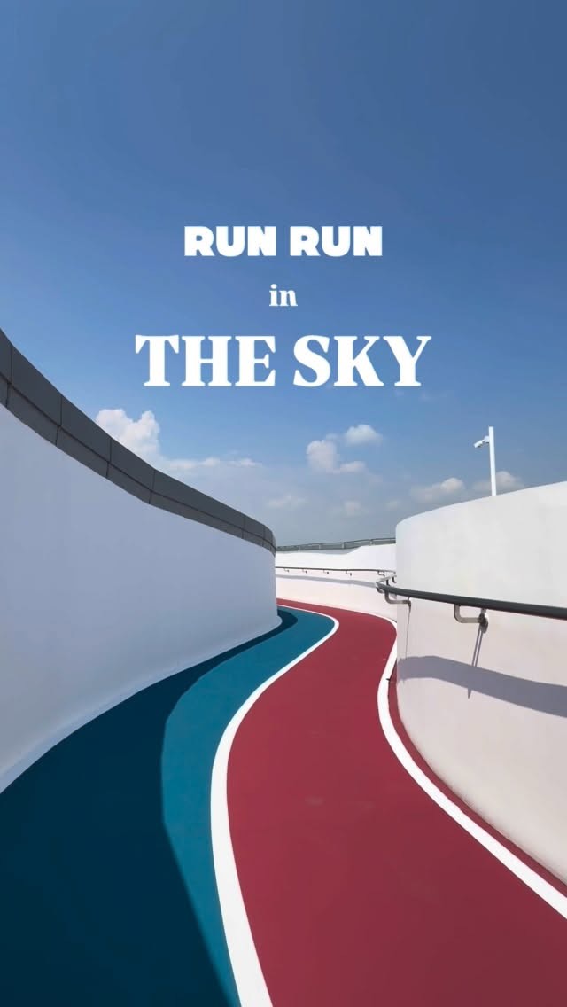 Bangkok Rooftop Running Track And Cafe