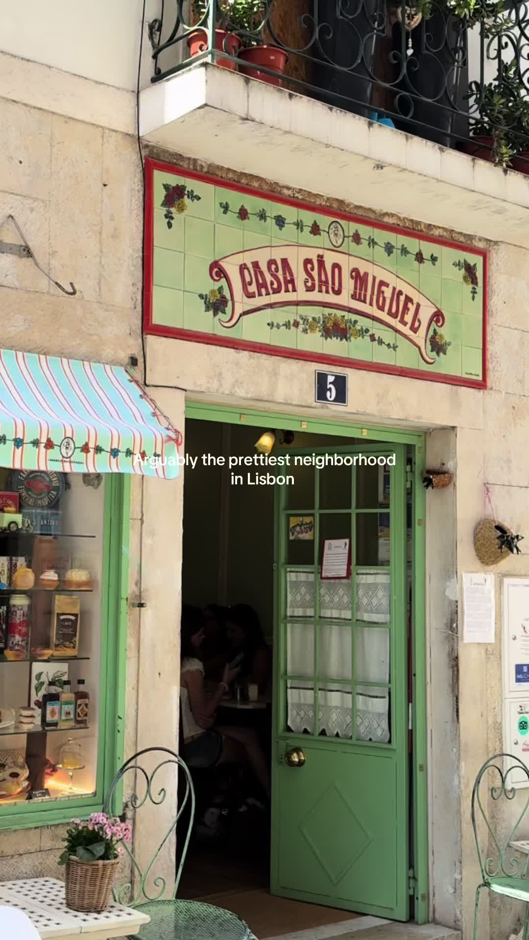 Alfama's Historic Charm and Scenic Views