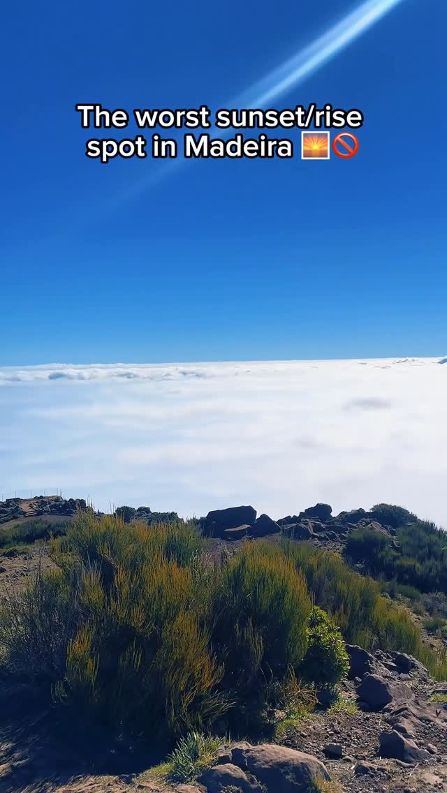 Sunrise Views Above Clouds At Pico Do Arieiro
