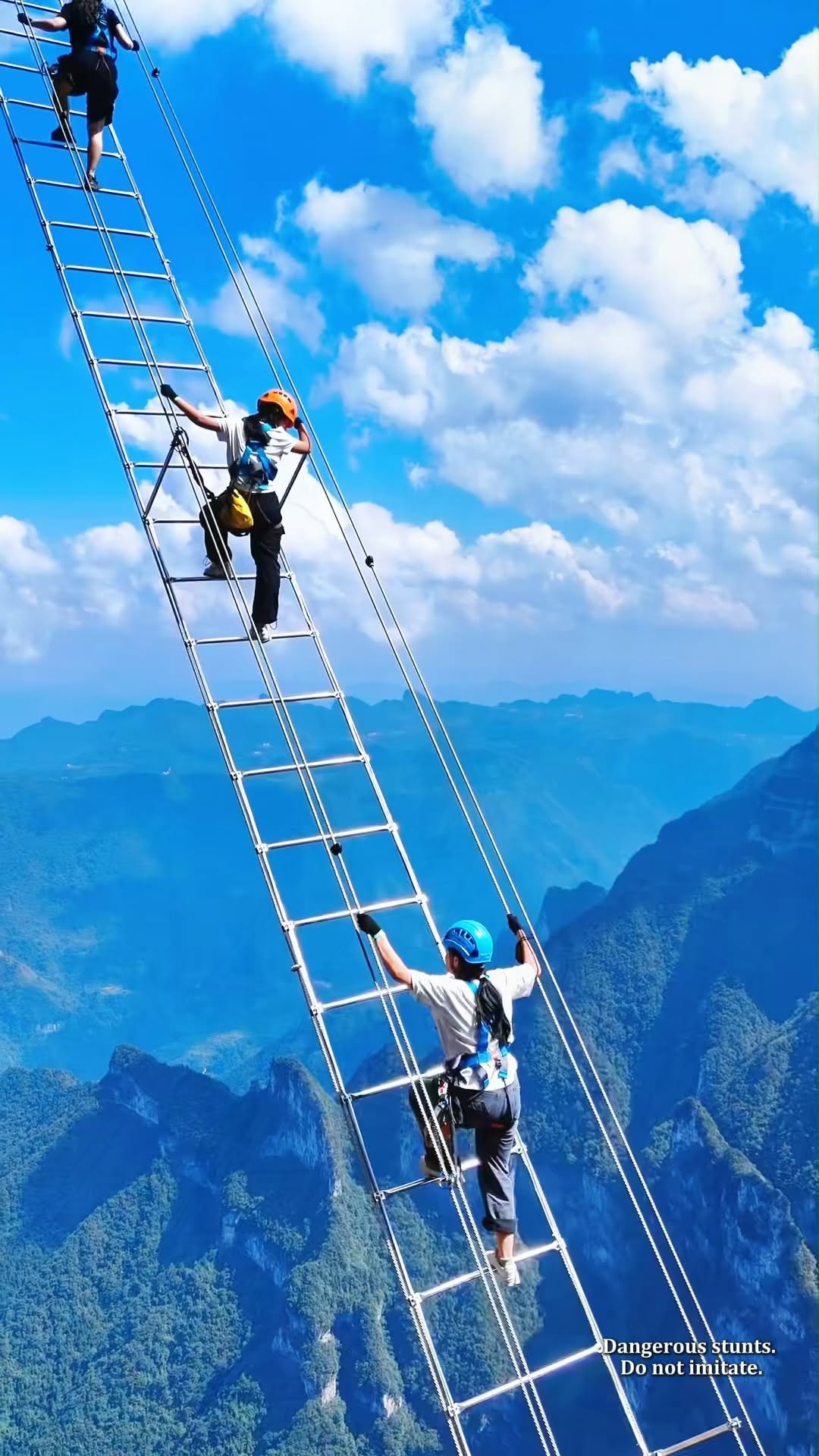Zhangjiajie's Scenic Wonders And Cultural Excursions