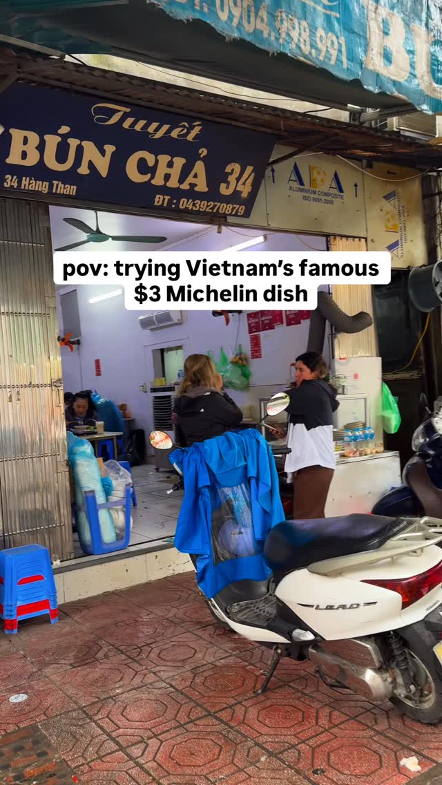 Michelin-Recognized Bun Cha Stall In Hanoi