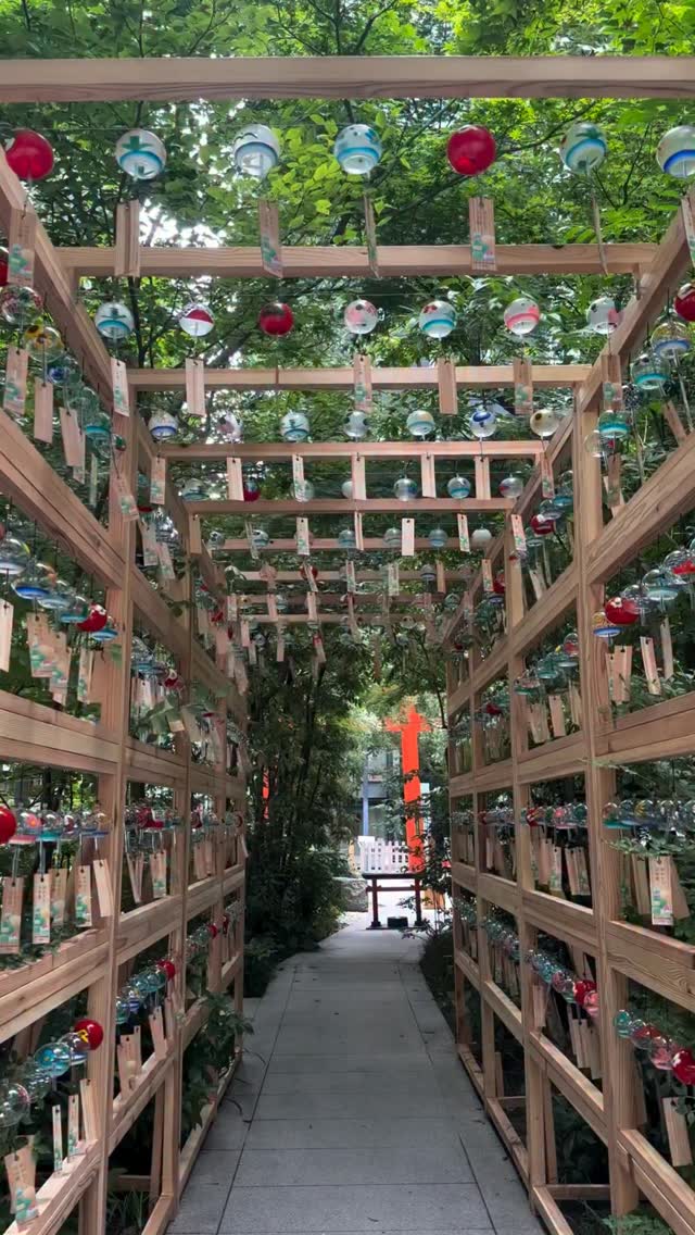 Tokyo's Fukutoku Shrine Features Refreshing Wind Chime Path