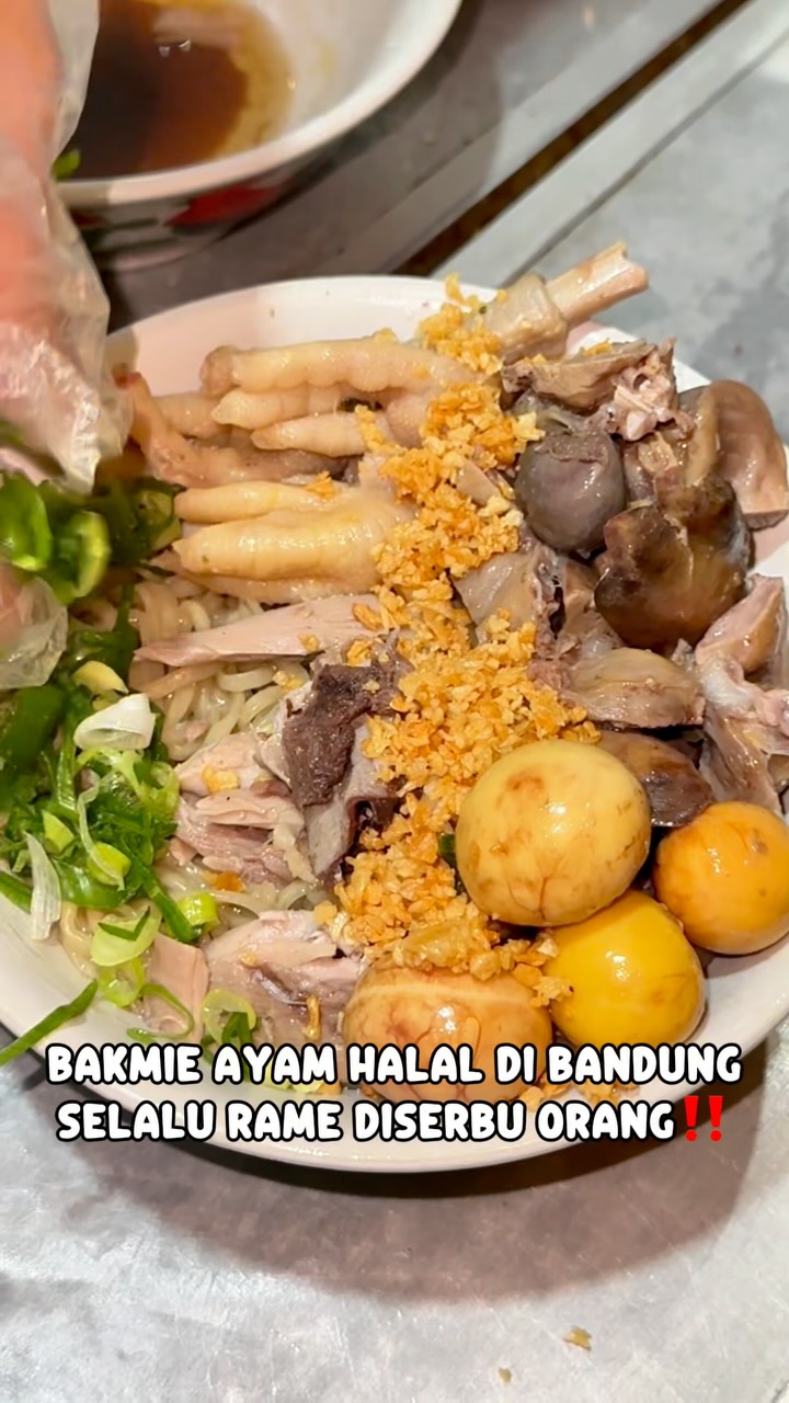 Halal Kampung Chicken Noodles in Bandung