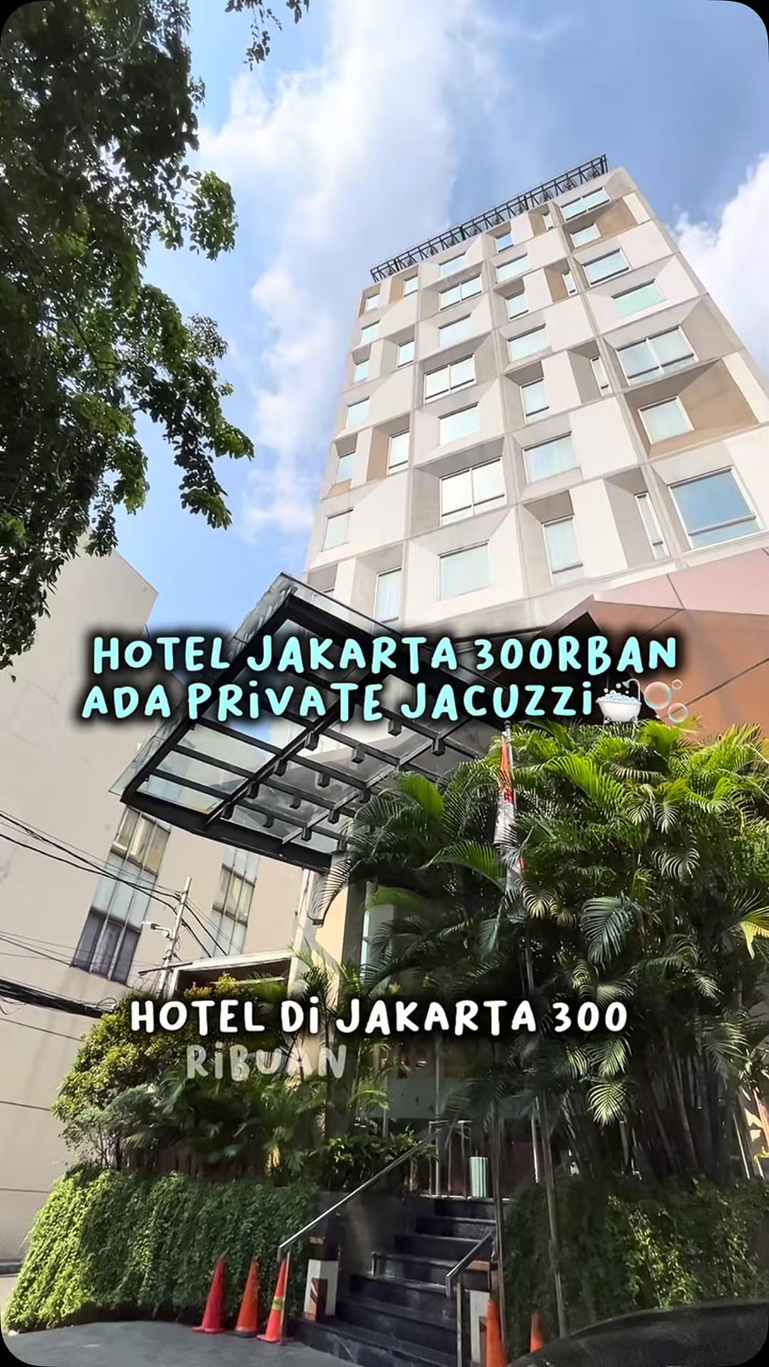 Wahid Hasyim Hotel Offers Luxurious Jacuzzi Staycation