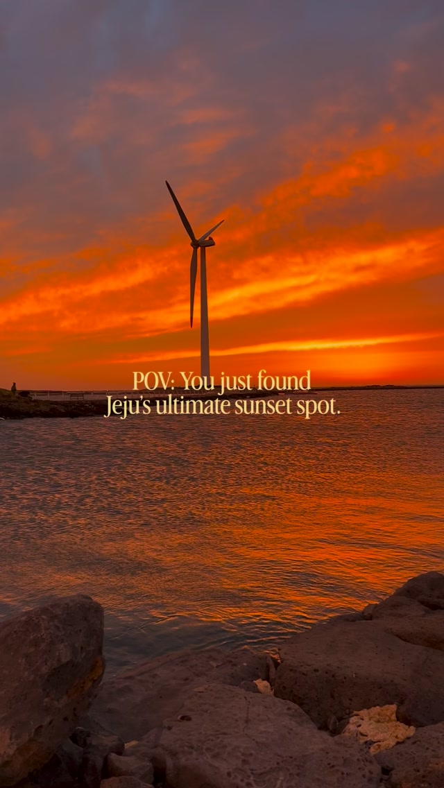Jeju Coastal Road Offers Stunning Sunset Views