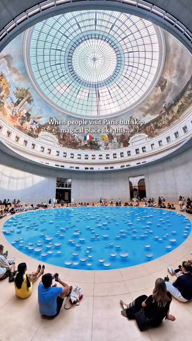 Bourse de Commerce Installation Offers Sound and Stillness