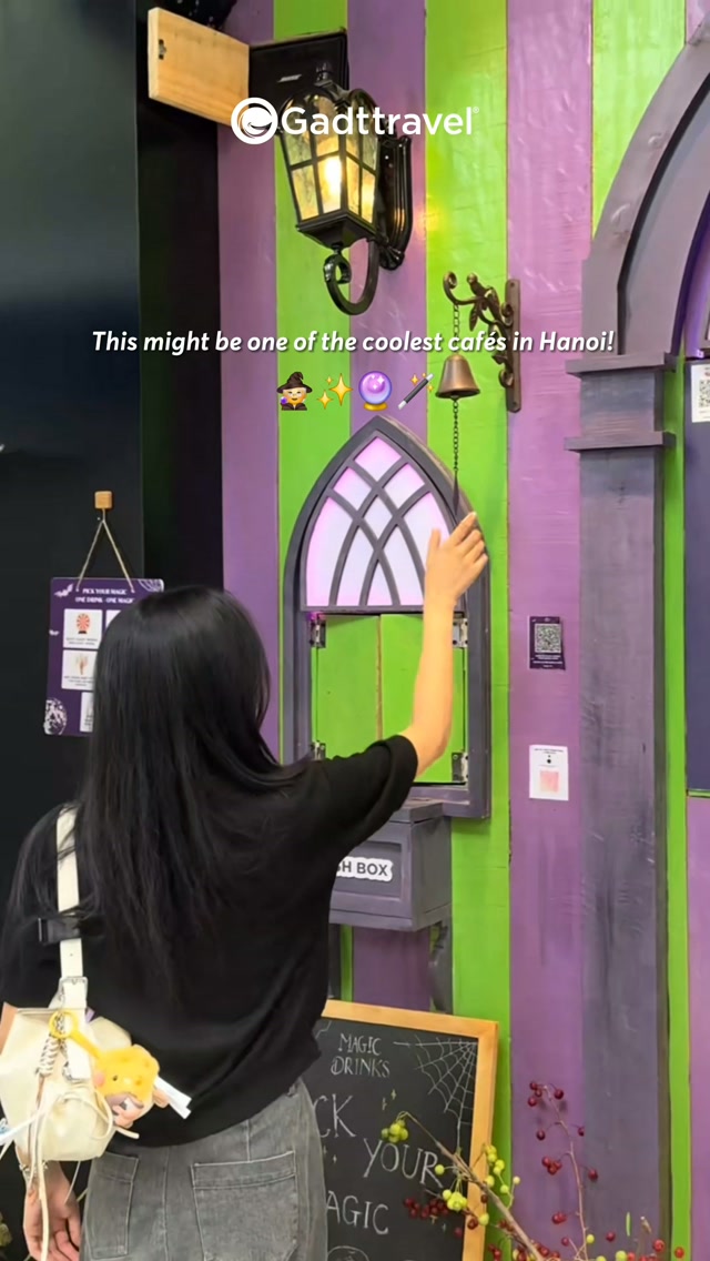 Hanoi Cafe Offers Witchy Magic Drink Experience
